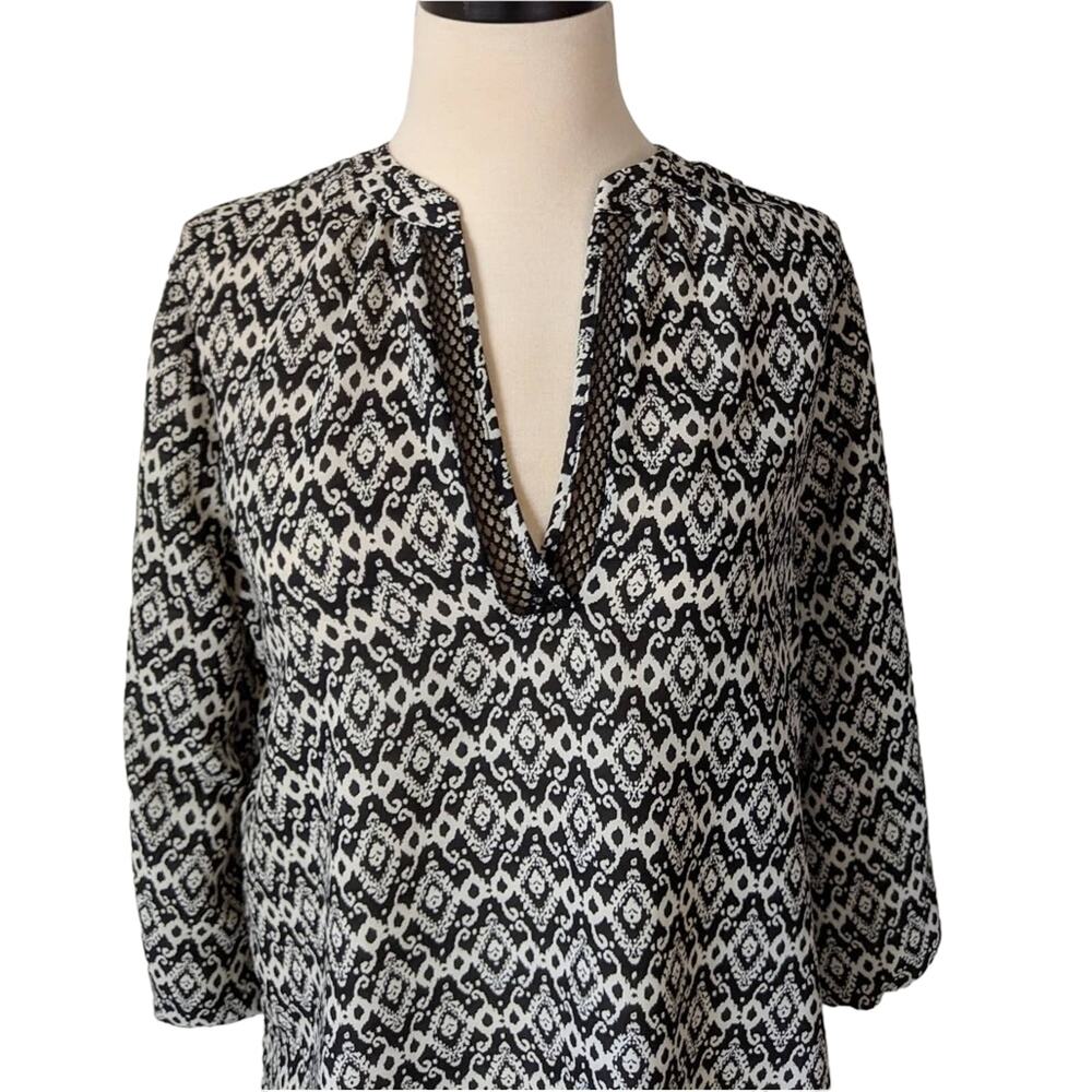 PLEIONE Flowy‎ Loose Top Career Shirt V-Neck Lace Black White EUC Women's Small
